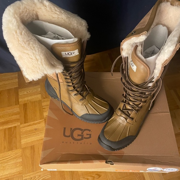 UGG Adirondack Tall Boots (Woman Size 10) - Picture 2 of 5